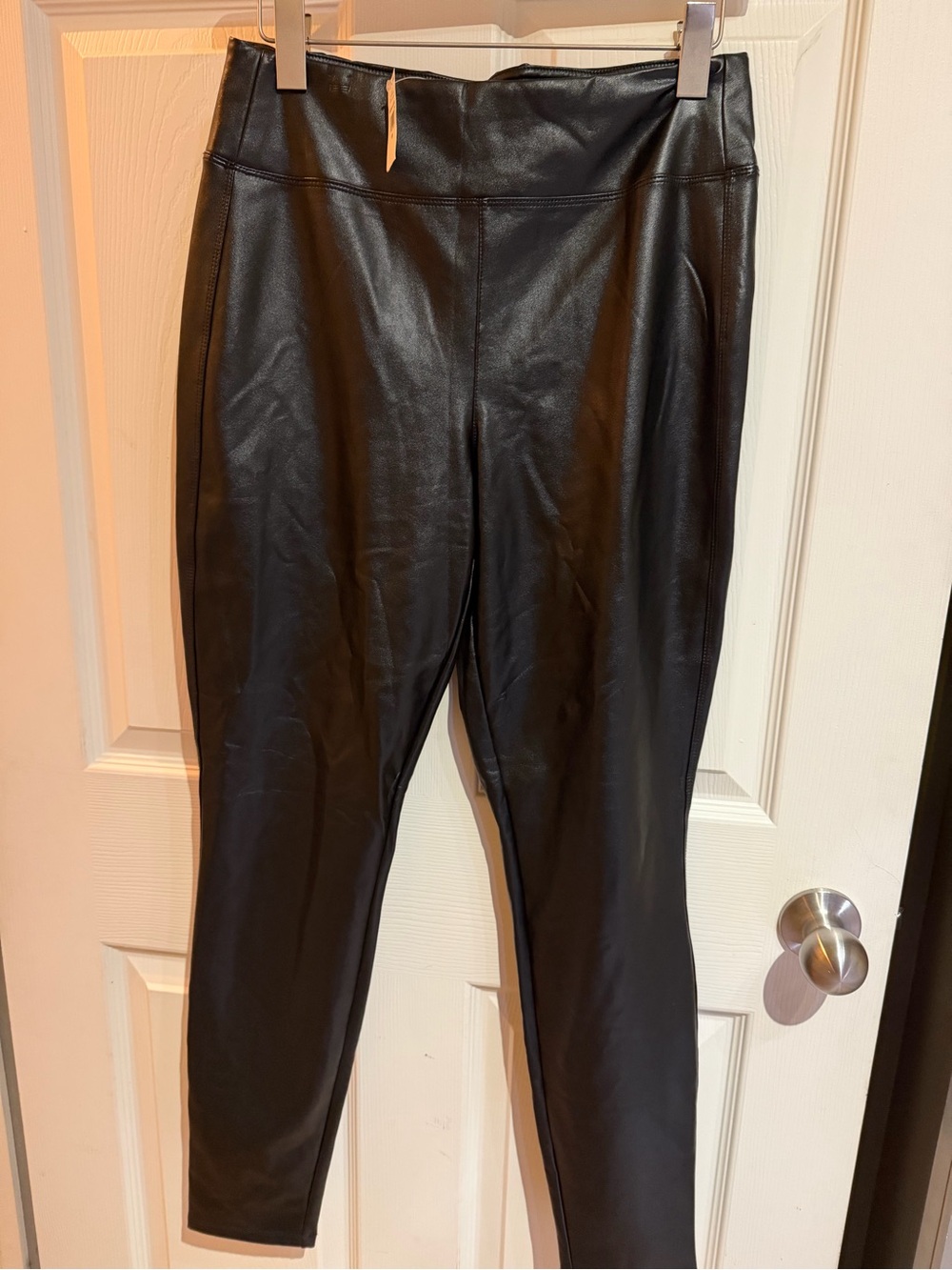 NWT High-Rise Black Faux Leather Leggings size M